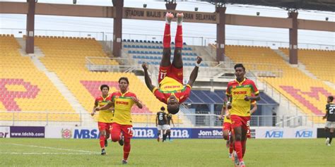 George Attram scores for Selangor against Sarawak United