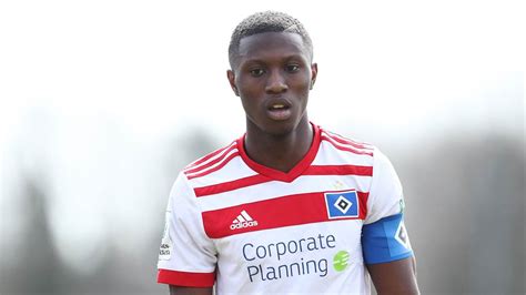 HSV to send Aaron Opoku out on loan again