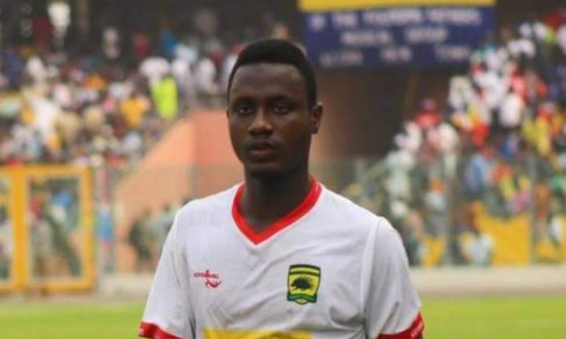 Asante Kotoko midfielder Mudasiru Salifu to marry girlfriend Zainab Mohammed