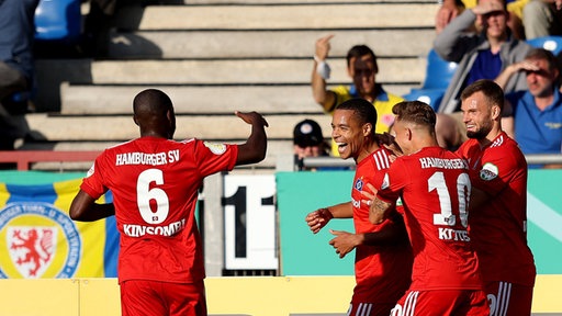 Ghanaian Jan Gyamerah on target as Hamburg beat Eintracht Braunschweig in German Cup