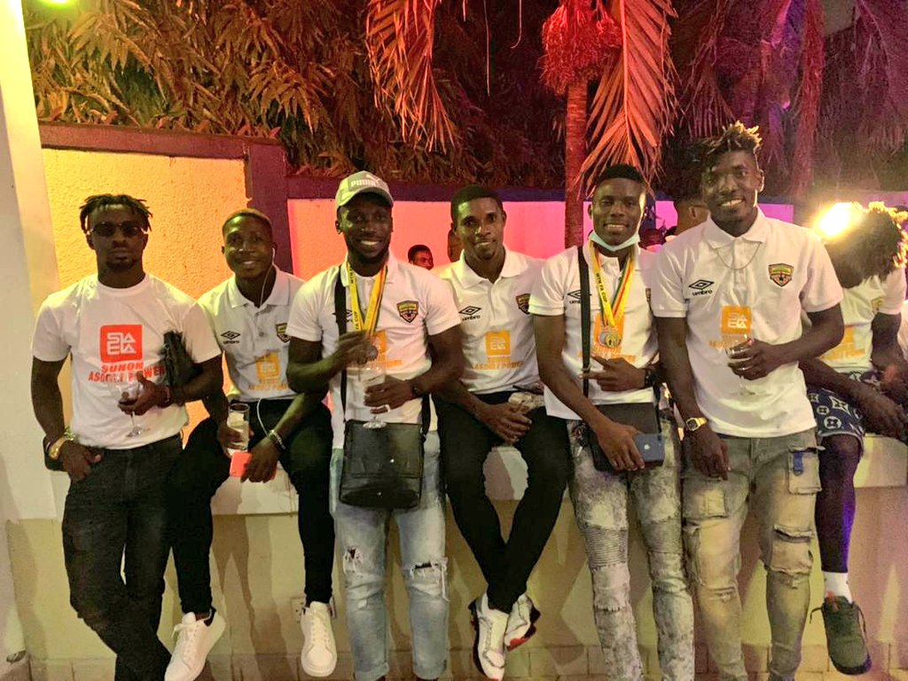 PHOTOS: Watch triumphant Hearts players and technical team at the residence of Togbe Afede XIV