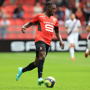 Stade Rennes star Kamaldeen Sulemana reacts after making French Ligue 1 debut