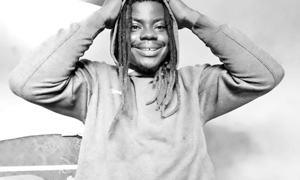 Stone Gee Wins Award @ Crystal Entertainers & Achievement Awards