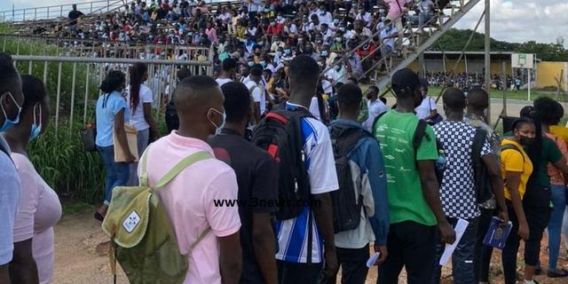 Video: Tears as Immigration Service disqualified applicants over height, others