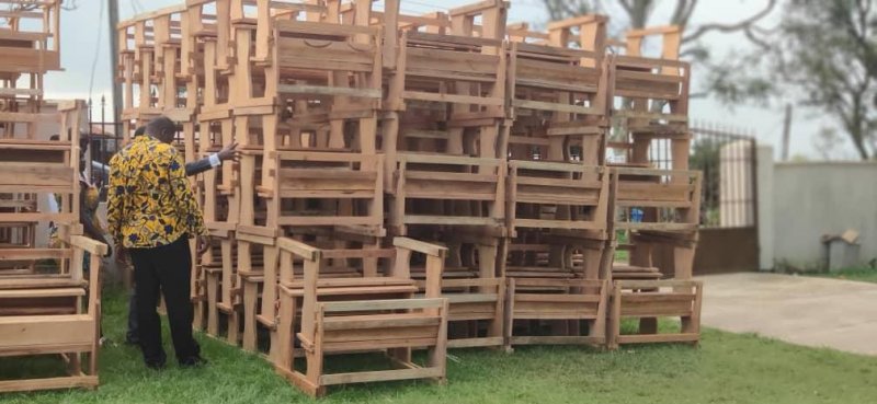 Chief donates furniture to Assin Jakai D/A Basic School