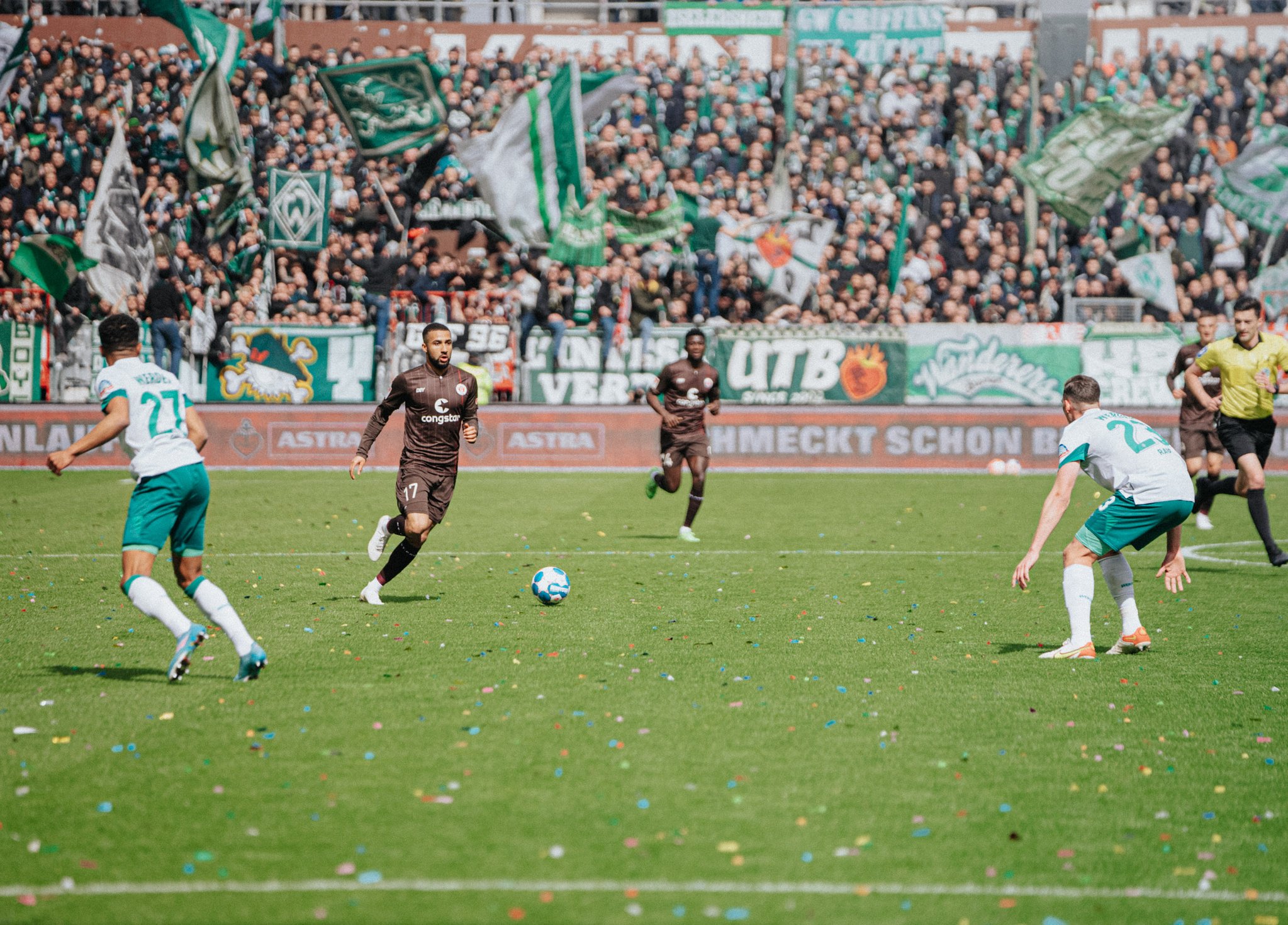 Ghana’s Daniel-Kofi Kyereh scores to earn a point for FC St. Pauli in clash against Bremen