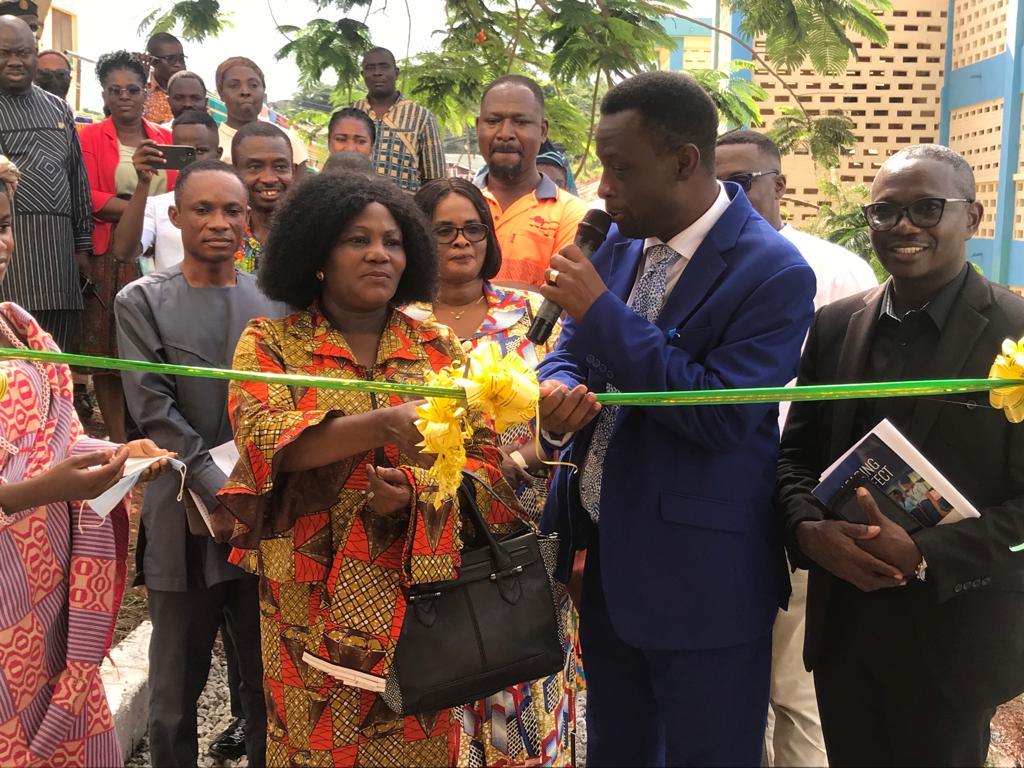 WR Minister commissions two projects at Adiembra SHS and Diabene SHS ...