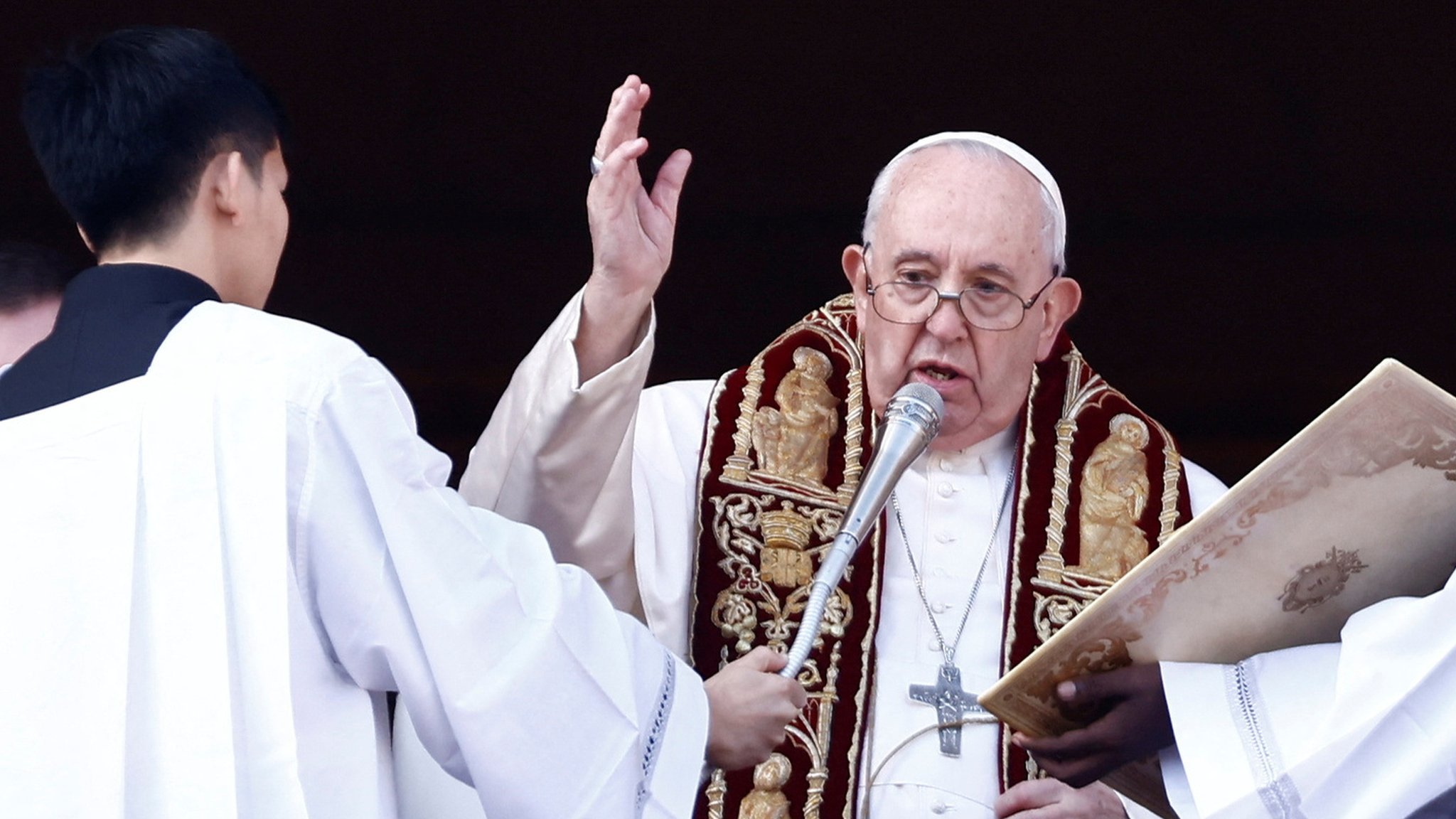 World suffering 'famine of peace' – Pope France
