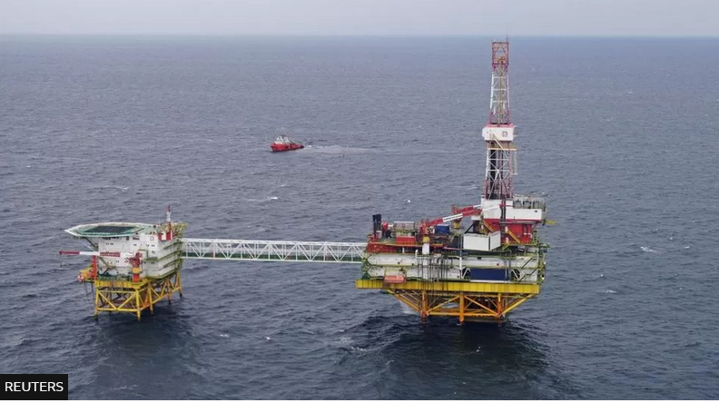 Russia bans oil sales to countries using price cap