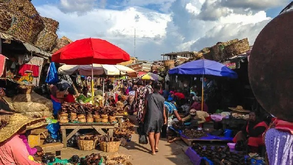 Traders at Kojokrom market appeal to authorities to address bad drainage system