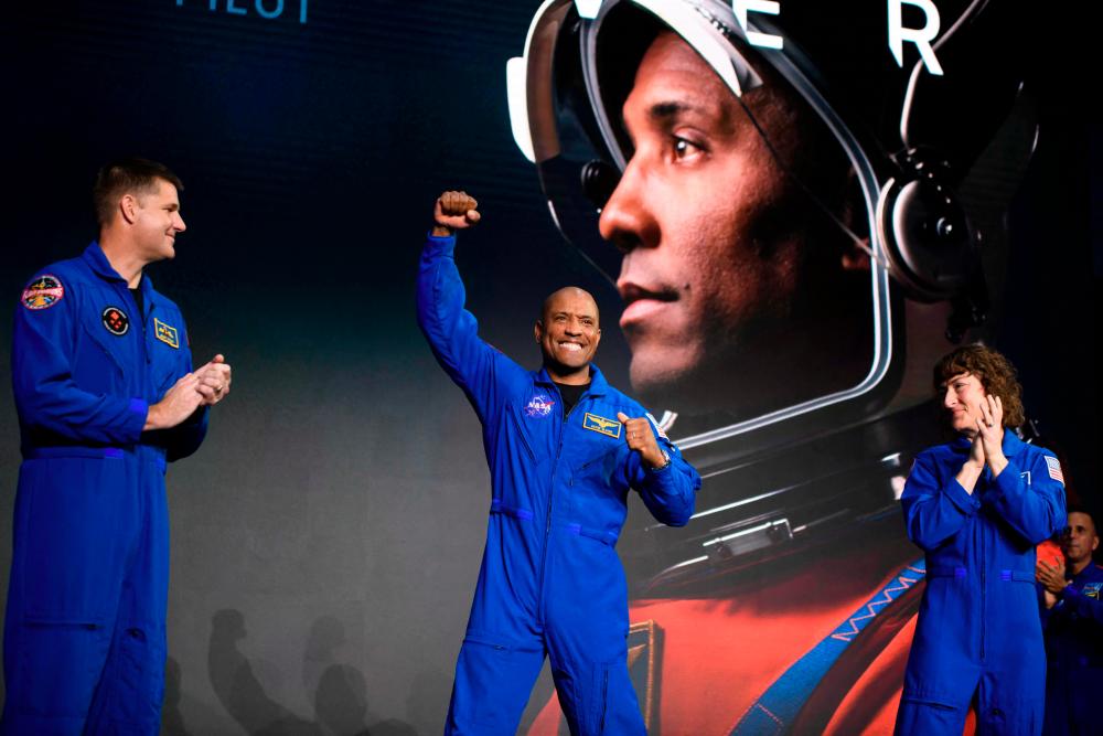 First woman, black astronaut to make 2024 flight around moon – Skyy Power FM