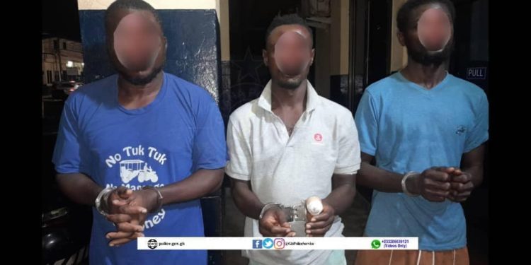 Police arrest 3 robbers for attacking gold-buying shop at Tarkwa – Skyy Power FM