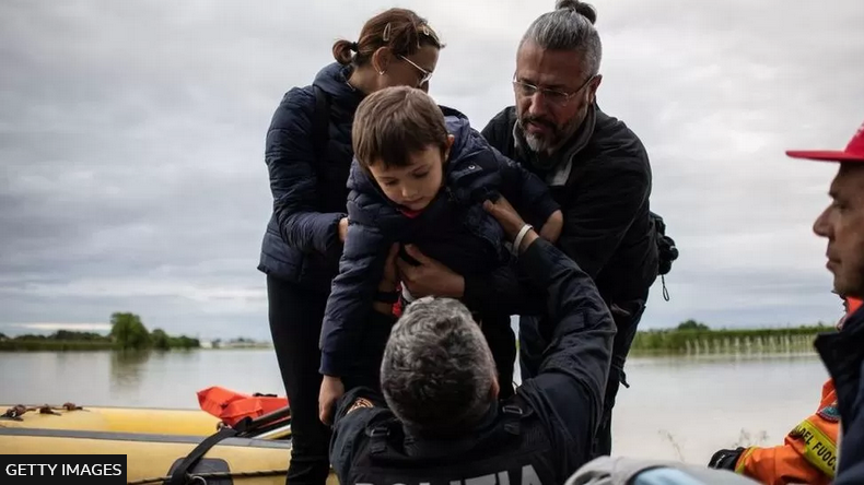 Nine dead, 13,000 others forced out of their homes in Italy floods
