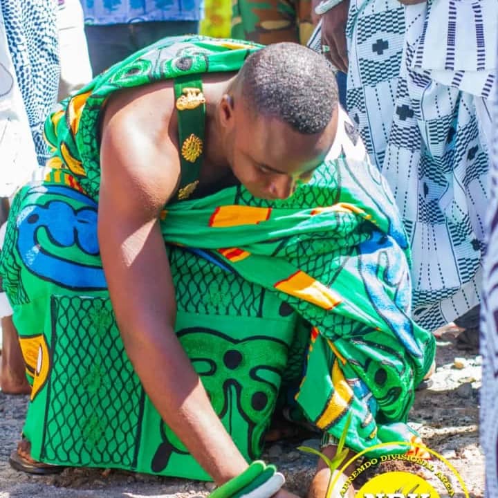 Apremdo Chief, well-wishers plant trees to commemorate 15 years reign – Skyy Power FM