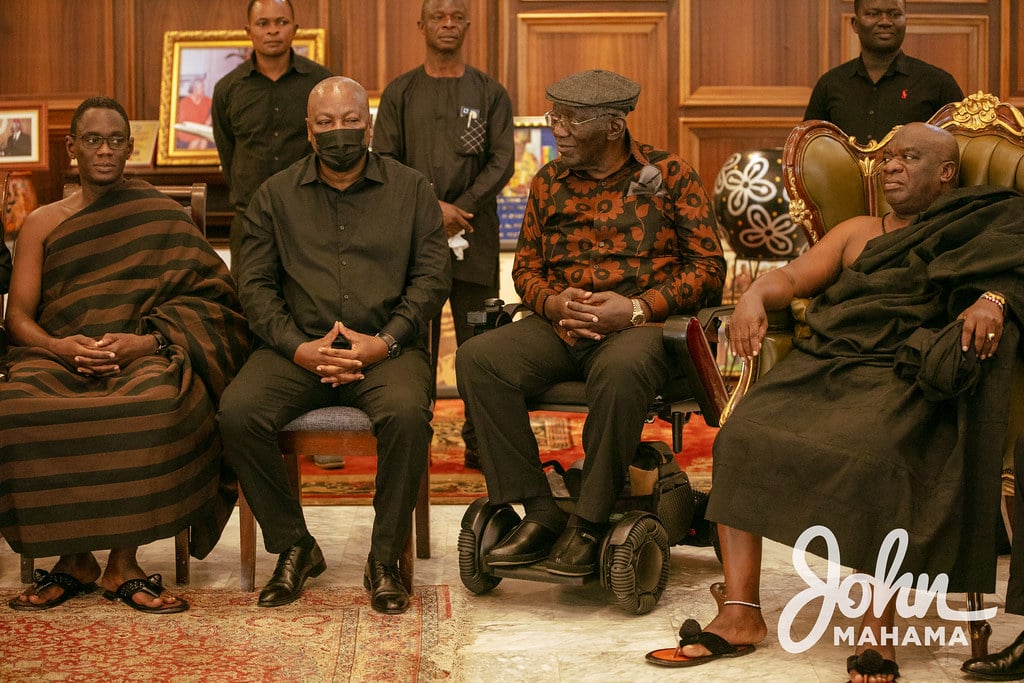 Mahama leads NDC to mourn with Kufuor over wife’s passing