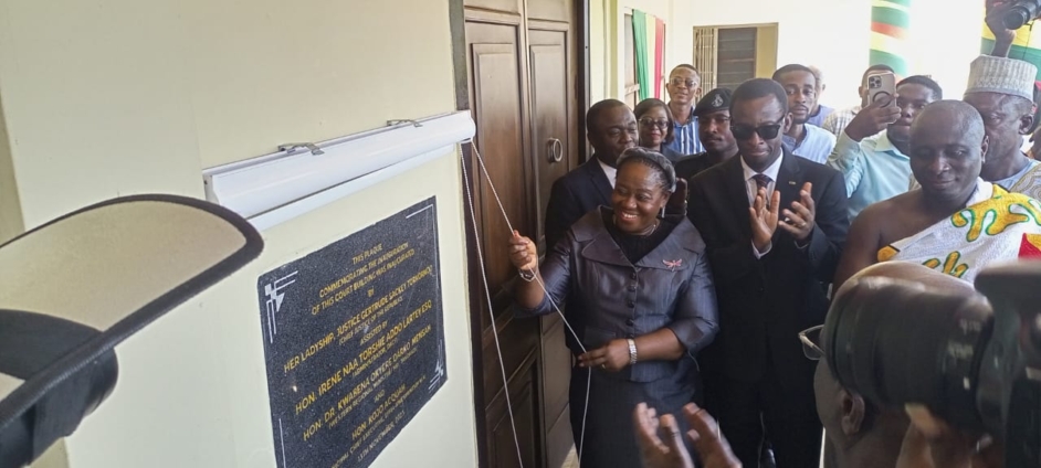 Chief Justice unveils new court at Apremdo