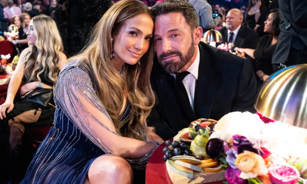 Tension ises as J.Lo gets upset over photos of Ben Affleck and Jennifer Garner together