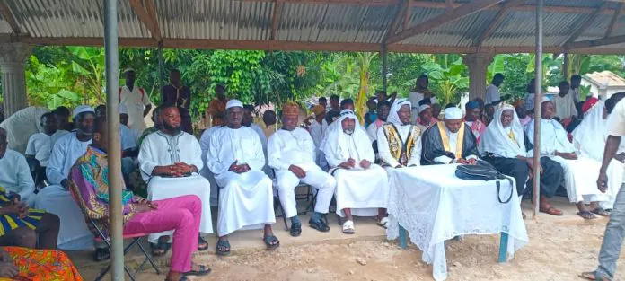 MP Sponsors Three Muslims To Visit Mecca