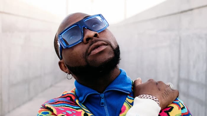 Nigerian woman slams Davido over Carter Efe livestream appearance