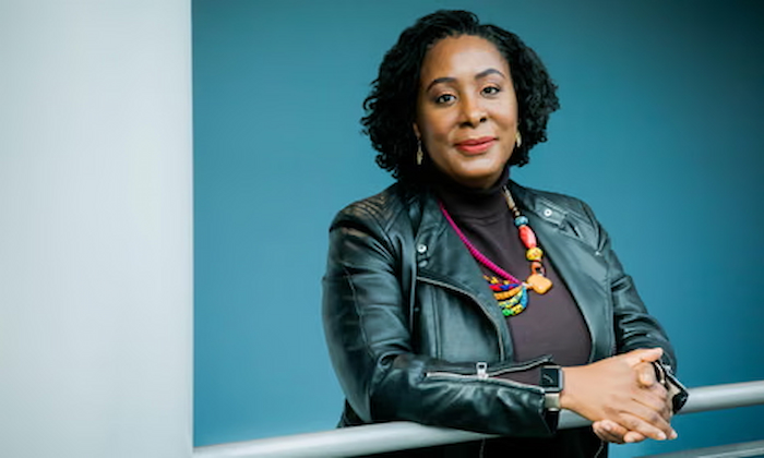 I love men, but I love women more