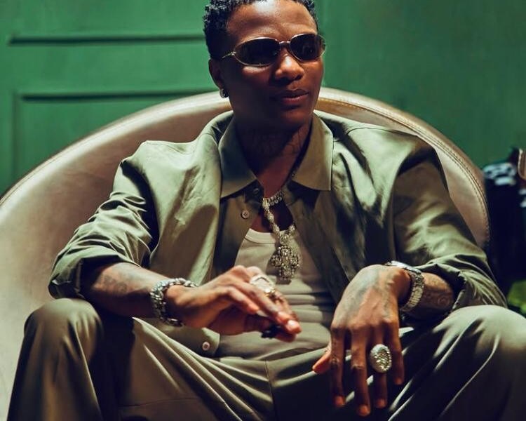 Wizkid slams 2Baba over comments on Burna Boy